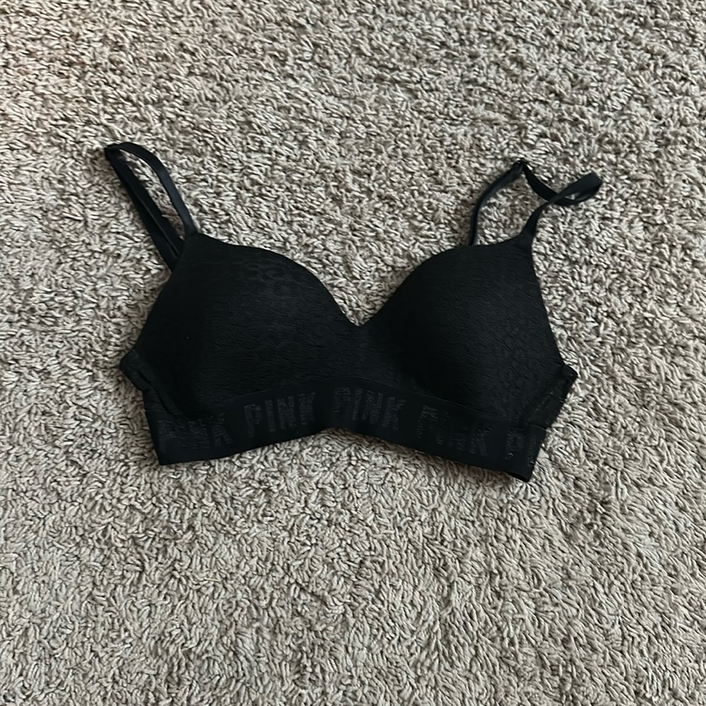 Victoria’s Secret/pink bralette cup size B band size 32!